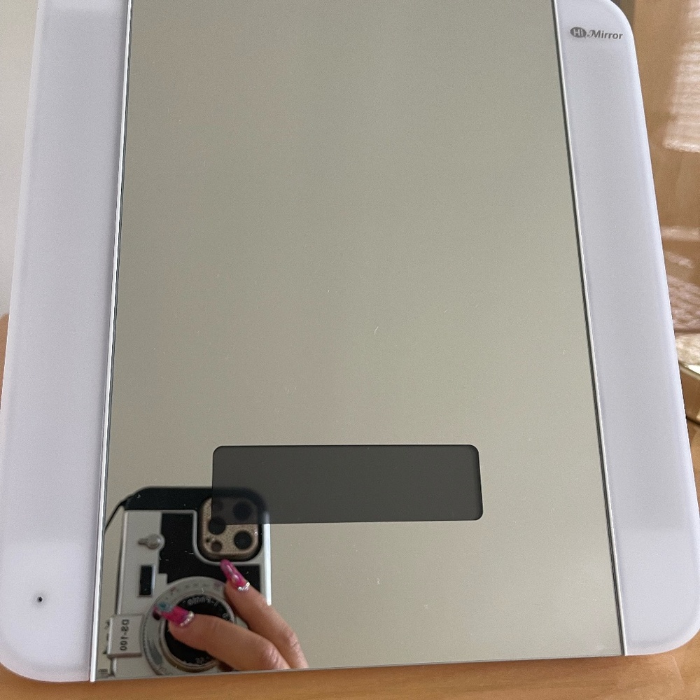 HiMirror